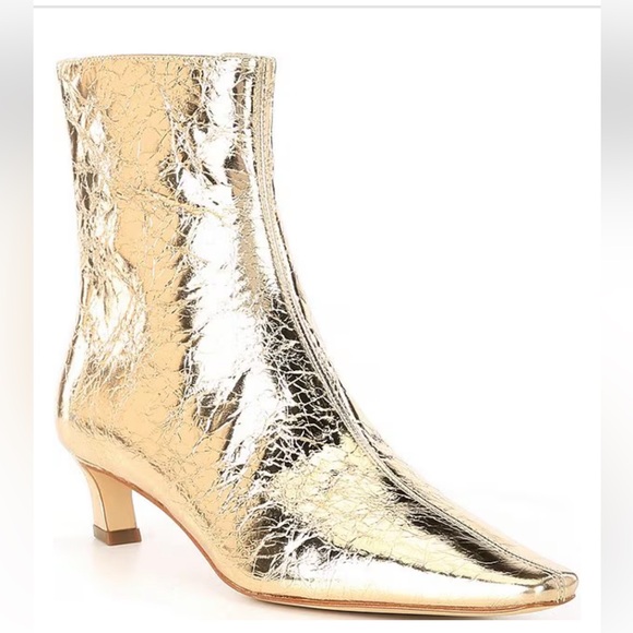 New Michael Kors
Cosmo Crinkle Metallic Leather Kitten Heel Booties - Picture 5 of 11